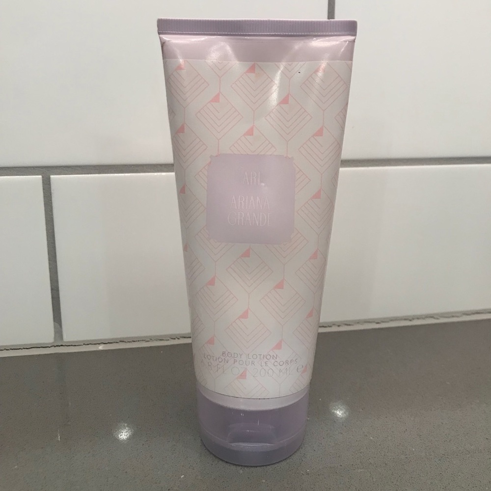 Ari by Ariana Grande body lotion and purse